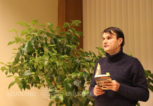 Poetas, eseistas, dainų tekstų autorius, žurnalistas Rimvydas Stankevičius