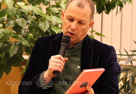 V. V. Landsbergis kalbėjo apie jo kurtos poezijos sąsajas su kitomis jo knygomis