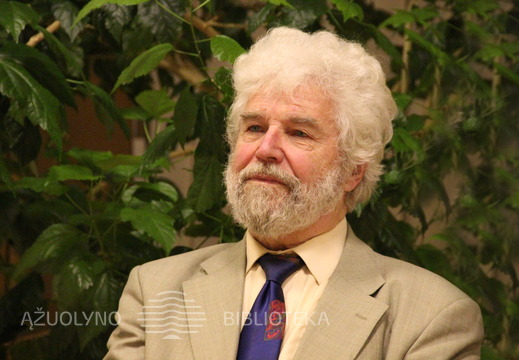 V. Čaplikas visus kvietė apsilankyti G. Didelytės sodyboje-muziejuje Puvočiuose