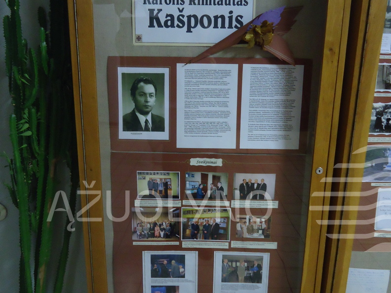 Parodos &quot;Profesorius, mokslų daktaras Karolis Rimtautas Kašponis&quot; stendai.