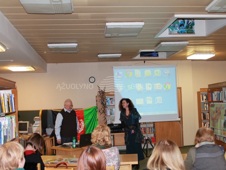 Renginio svečią pristato Vokiškų ir šveicariškų leidinių bibliotekos darbuotoja V.Korn