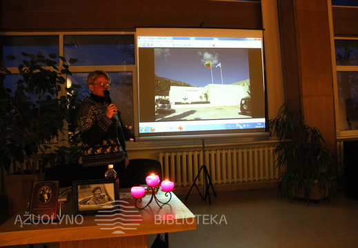 Nuotraukoje matome Graikijoje esantį Iano Vorreso muziejų, kuriame, pasitinkant leidėjus, buvo iškelta Lietuvos trispalvė