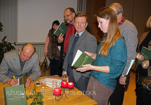 Autografų belaukiant