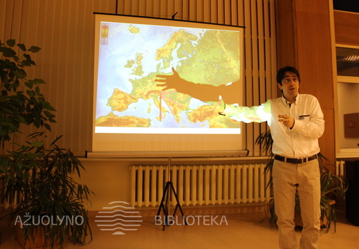 Italų kalba gimtinėje visuomet papildoma gestais