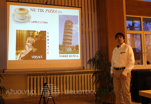 Ekrane matėme tipiškiausius Italiją reprezentuojančius objektus bei daiktus ir tikslius jų tarimus