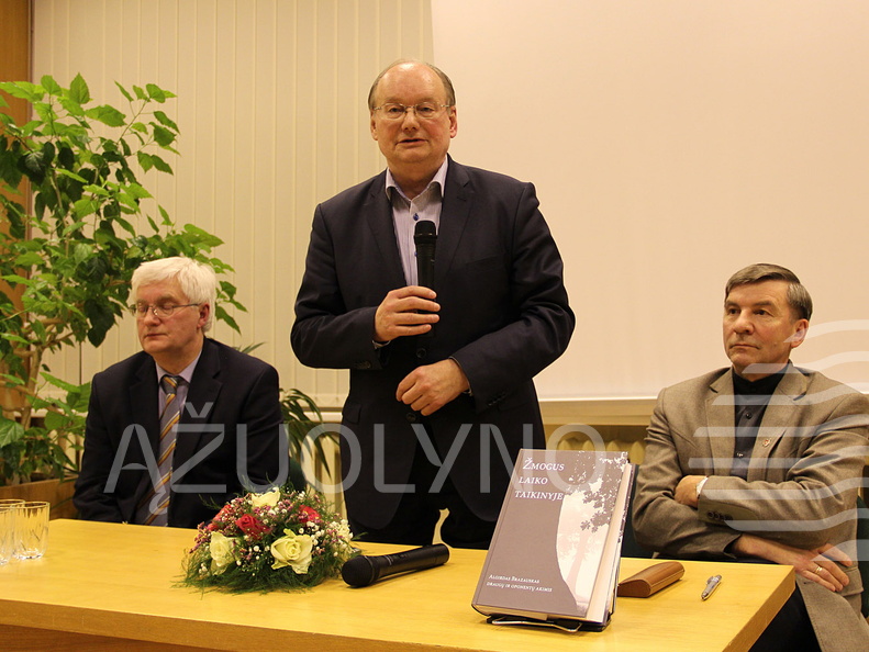 Vakaro svečiai: V. Kavaliauskas, Č. Juršėnas ir V. Popovas