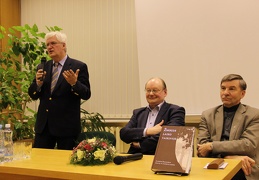 Vakaro svečiai: V. Kavaliauskas, Č. Juršėnas ir V. Popovas