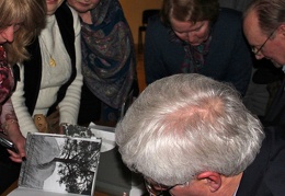 Autografų dalybos