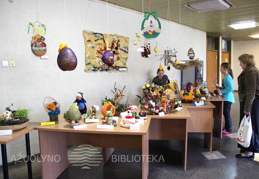 Prieš renginį buvo galima apžiūrėti ir velykinę vaikų darbų parodėlę.