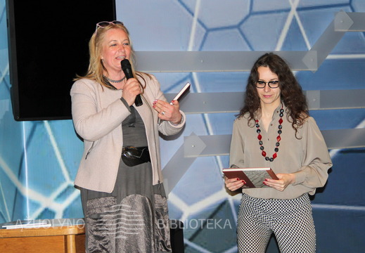 Dovanos ir nuo Kauno apskrities viešosios bibliotekos.