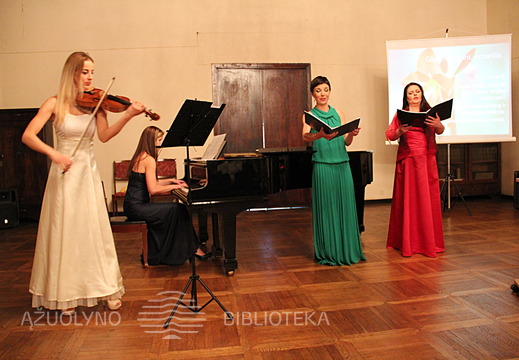 Koncerto atlikėjos.