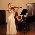 Viktorija Čepinskienė (smuikas) ir
Daiva Maskoliūnienė (fortepijonas).