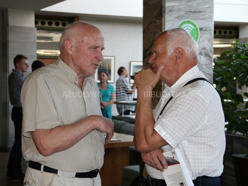Menininkai V. K. Slavinskas ir V. Lagunavičius