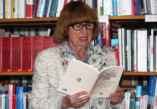 Renginio dalyviai turėjo galimybę patys paskaityti ištraukas iš K. Donelaičio poemos