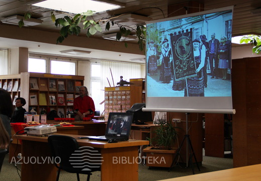 Violetos Harvey nuotraukos ir ekrane