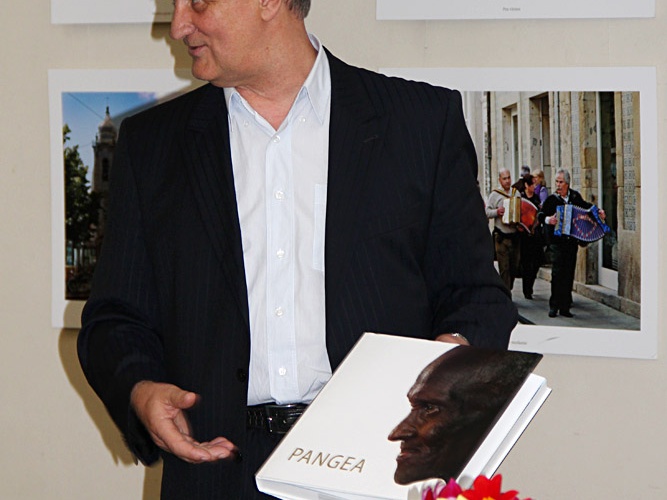 Edmundo Kolevaičio kelionių fotografijų albumas &quot;Pangea&quot;  