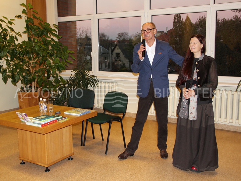 Kauno lėlių teatro direktorius S. Klibavičius ir dailininkė Sigutė Ach.