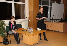 Rašytoja Renata Šerelytė ir doc. dr. Asta Gustaitienė.