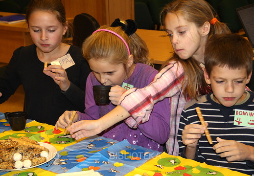 Arbata su sausainiais padėjo atgauti jėgas