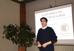 S. M. Lanzos paskaita „Kaip mokytis užsienio kalbų?“