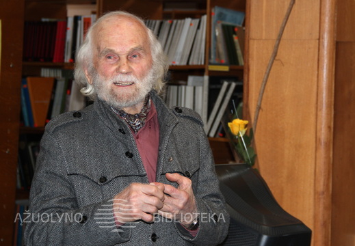 Skulptorius Leonas Strioga