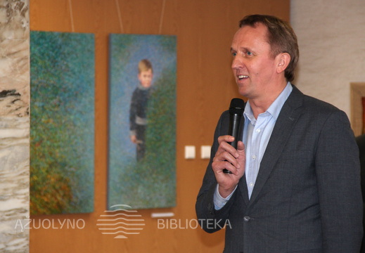 Vakaro vedėjas aktorius E. Stancikas.