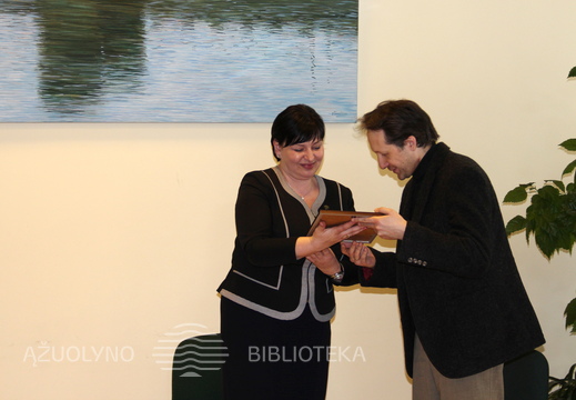 Direktorė Asta Naudžiūnienė ir maestro Vilhelmas Čepinskis