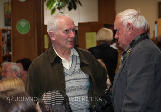 Tarp dalyvių užsimezgusi diskusija