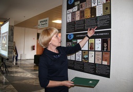 Anykščių bibliotekos Kraštotyros ir leidybos skyriaus vedėja A. Berezauskienė.