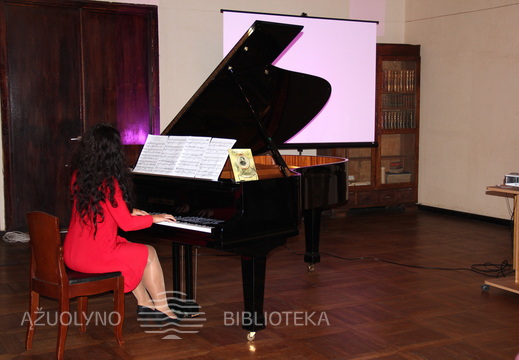 Pianistė Indrė Grušelionytė.