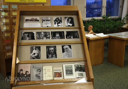 Stendas, skirtas V. Krėvės "Šarūno" (rež. Andrius Oleka-Žilinskas) premjerai