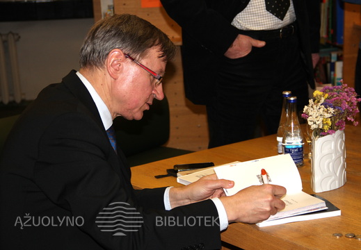 Seimo narys, poetas Egidijus Vareikis