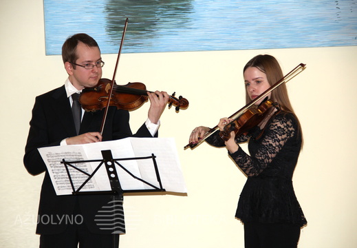 VDU Muzikos akademijos studentai, V. Čepinskio mokiniai A. Titovas ir V. Viršilaitė