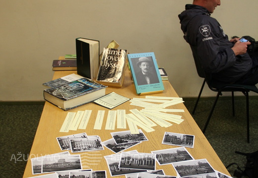 Jžeimso Džoiso knygų ekspozicija bei atminimo dovanos renginio dalyviams