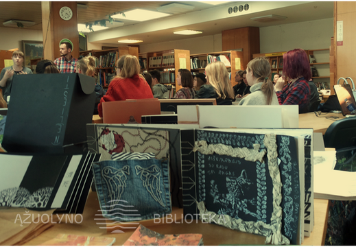 Kauno dailės gimnazijos moksleivių kūrybinių dienoraščių parodos uždarymas