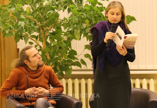 Poetas vertėjas Marius Burokas ir poetė Jurgita Jasponytė