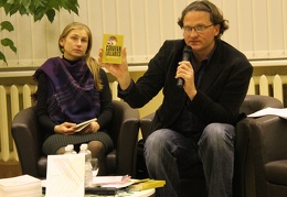 Poetas vertėjas Marius Burokas, poetė Jurgita Jasponytė, poetas, vertėjas Rimas Užgiris