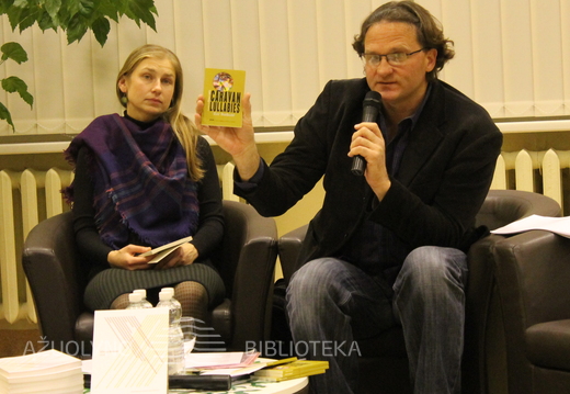 Poetas vertėjas Marius Burokas, poetė Jurgita Jasponytė, poetas, vertėjas Rimas Užgiris
