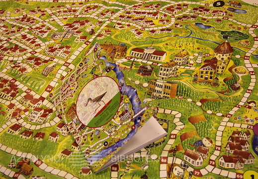 Stalo žaidimo „Raudonkojo žingsniu“ pristatymas