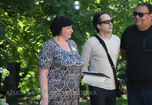 Vasara su knyga atidarymas