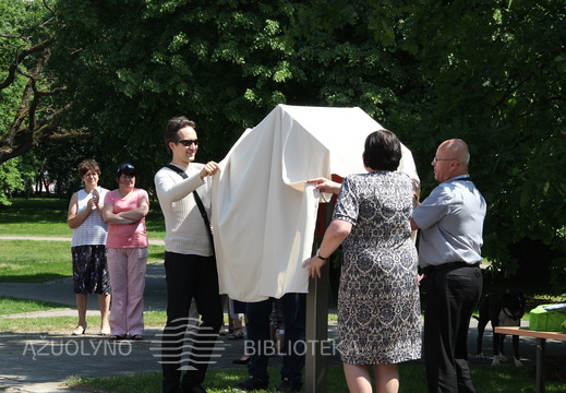 Vasara su knyga atidarymas