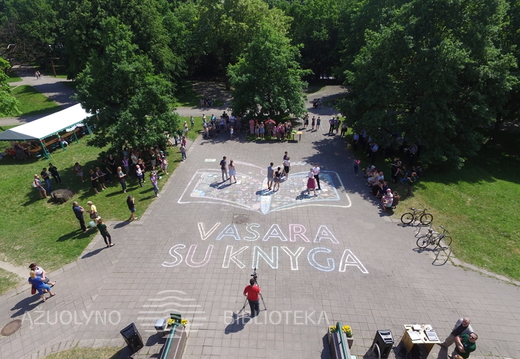 Vasara su knyga atidarymas