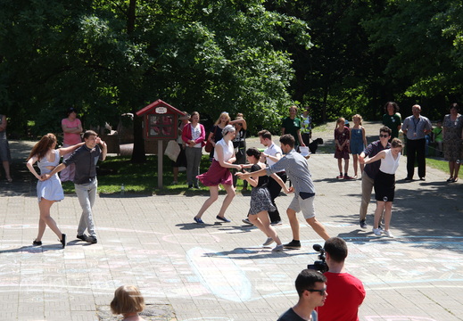 Vasara su knyga atidarymas