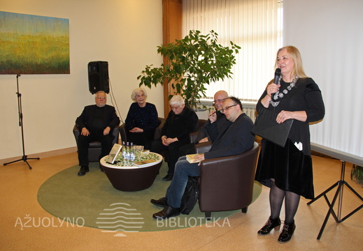 Renginį pristato Rimantė Tamoliūnienė