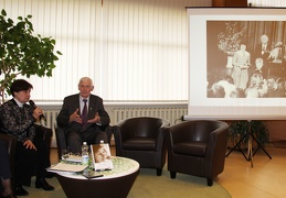 Dalijamasi prisiminimais apie legendinę aktorę. D. Kazlauskienė ir R. Keturakis