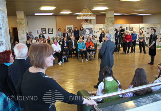 Renginio akimirka. Centre tapytojas Virginijus Kašinskas