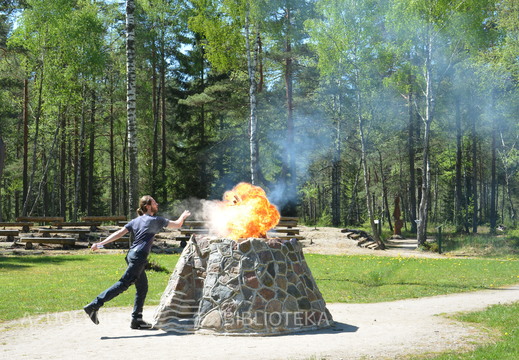 Aukos baltų dievybėms