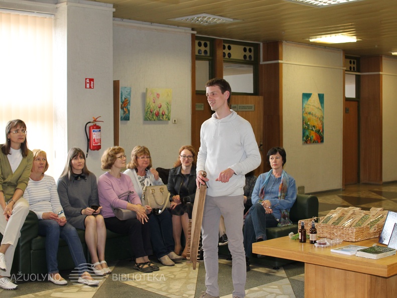 Vaistininkas-žolininkas Marius Lasinskas („Žolinčių akademijos“ viceprezidentas) vedė paskaitą „Vaistiniai augalai – maistas ir vaistas“