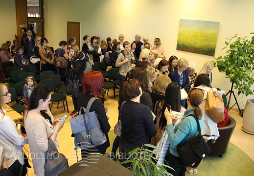 Rašytojos gerbėjų eilės