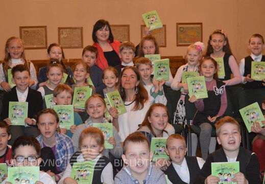 Visi renginyje dalyvavę vaikai gavo dovanų autorės knygą „Aš esu Tomas, seklys“